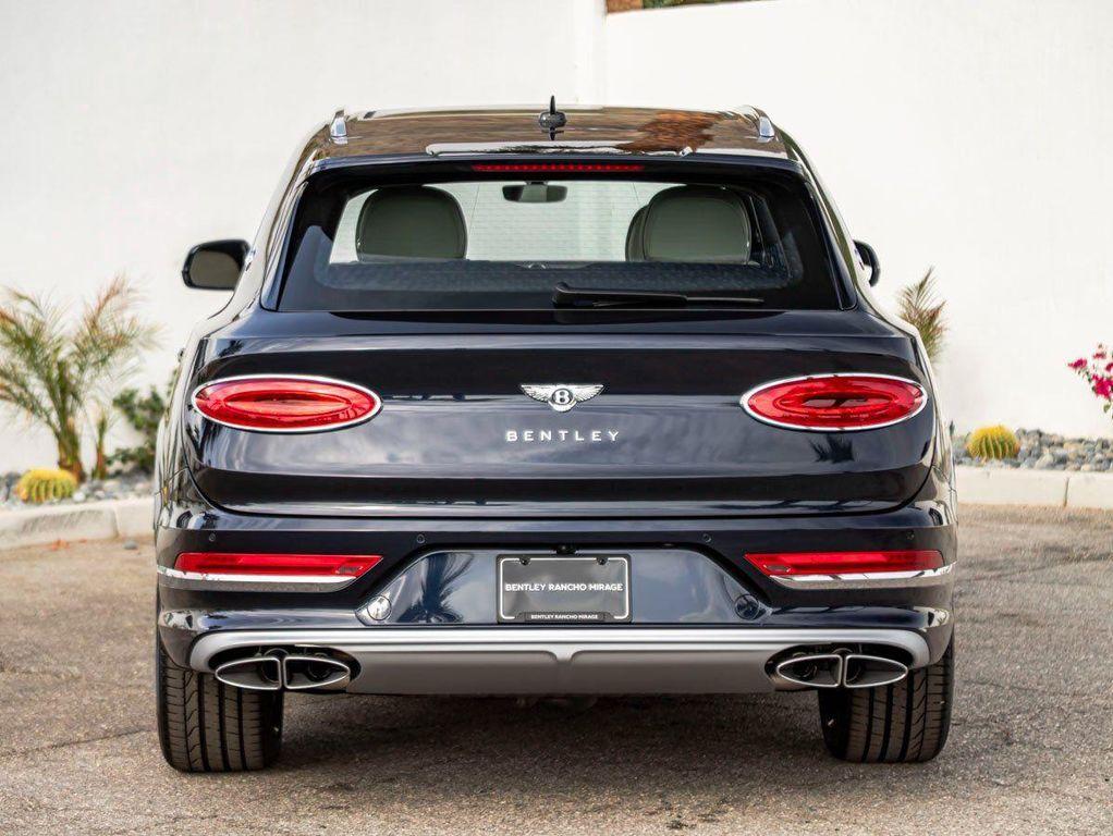 new 2025 Bentley Bentayga car, priced at $299,295