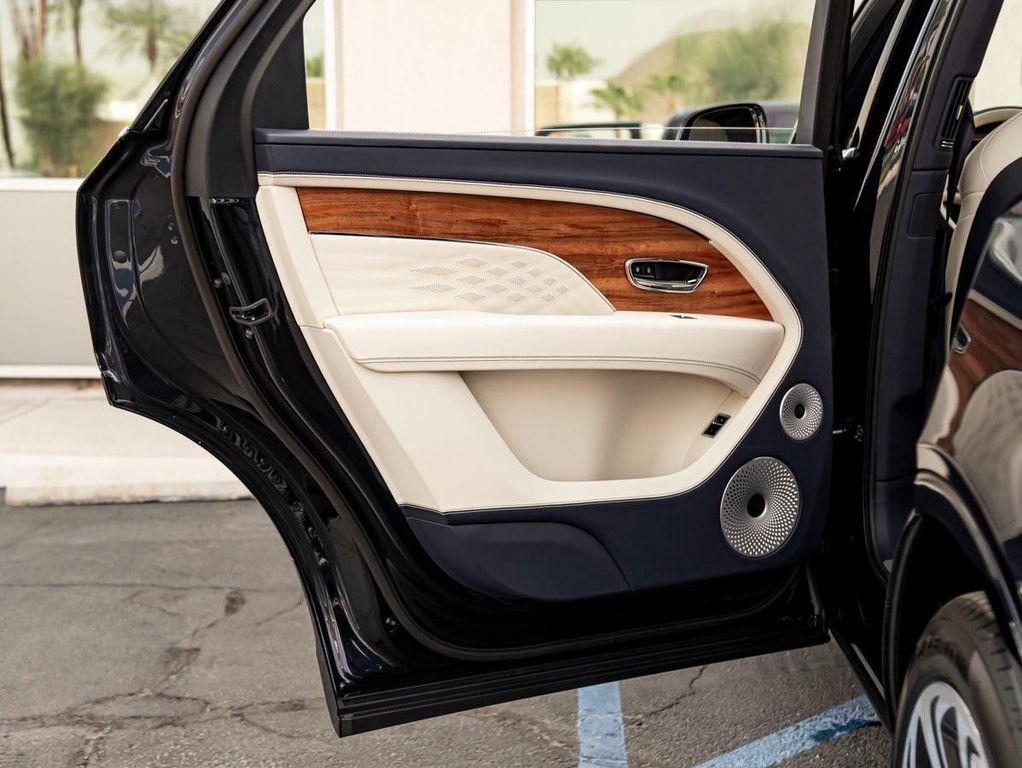 new 2025 Bentley Bentayga car, priced at $299,295