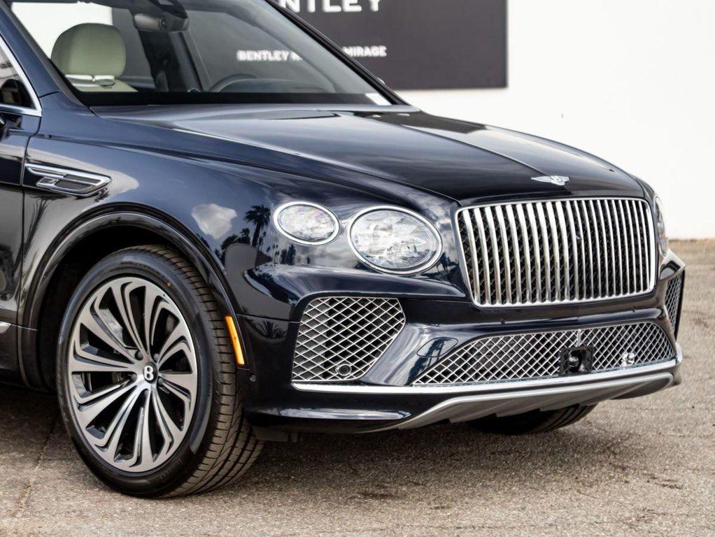 new 2025 Bentley Bentayga car, priced at $299,295