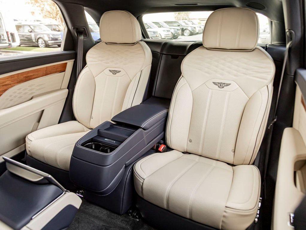 new 2025 Bentley Bentayga car, priced at $299,295