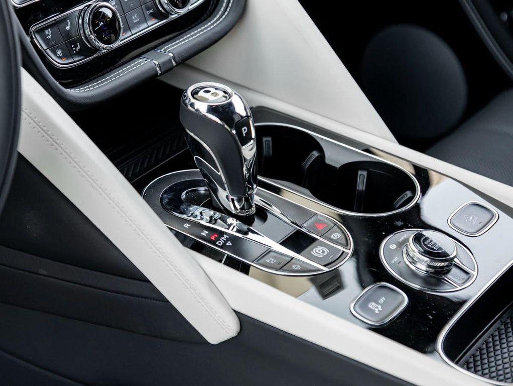new 2025 Bentley Bentayga car, priced at $287,975