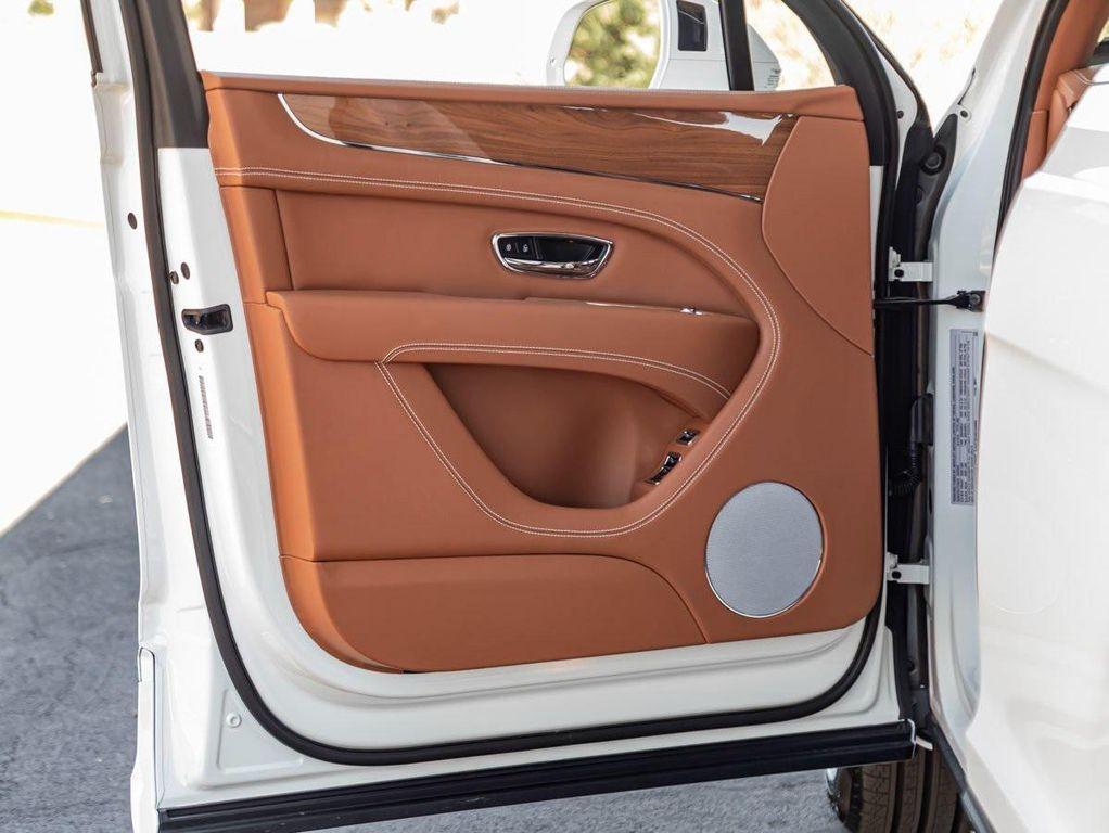 new 2025 Bentley Bentayga car, priced at $251,405