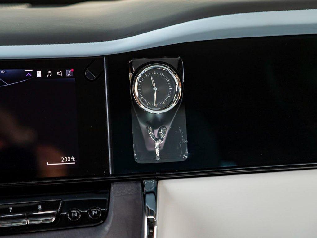 used 2025 Rolls-Royce Cullinan car, priced at $429,990