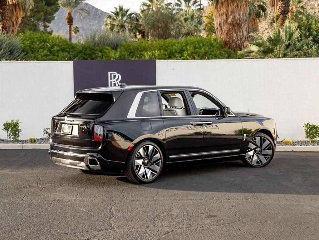used 2025 Rolls-Royce Cullinan car, priced at $429,990