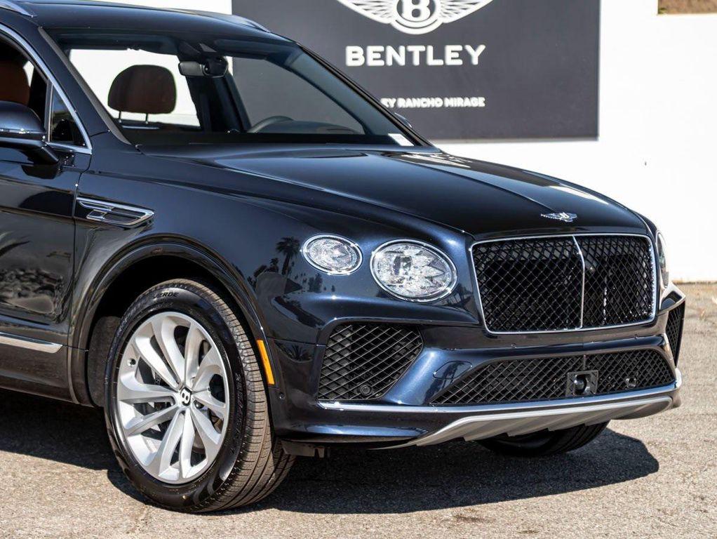 new 2025 Bentley Bentayga car, priced at $261,660