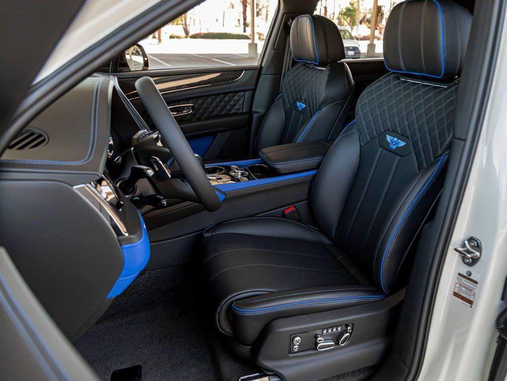 new 2025 Bentley Bentayga car, priced at $288,270