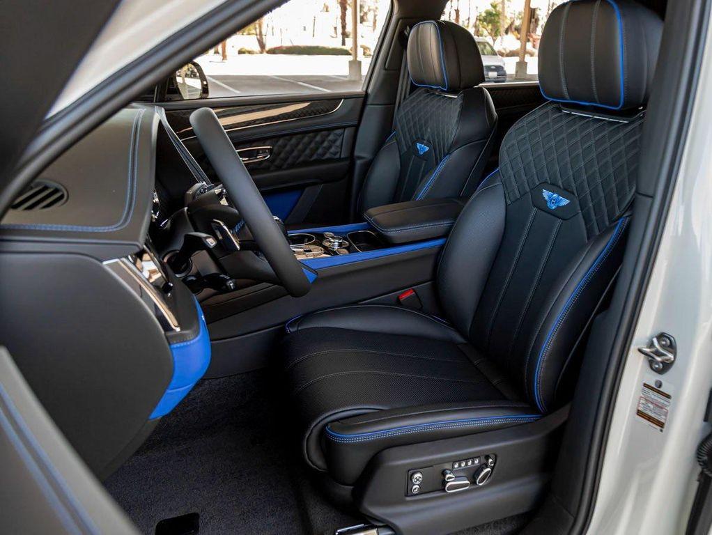 new 2025 Bentley Bentayga car, priced at $288,270