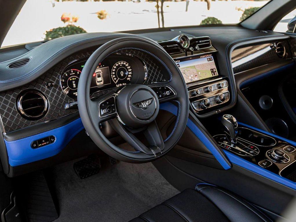 new 2025 Bentley Bentayga car, priced at $288,270