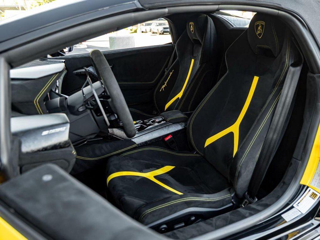 used 2019 Lamborghini Huracan car, priced at $359,990