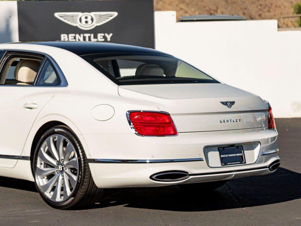 new 2026 Bentley Flying Spur car, priced at $295,155