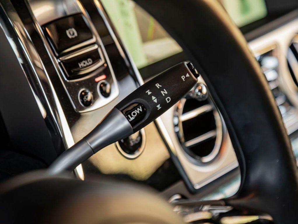 used 2016 Rolls-Royce Dawn car, priced at $199,990