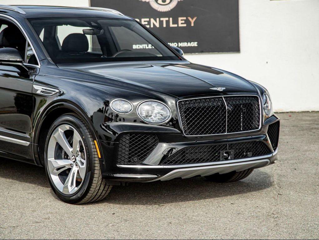 new 2025 Bentley Bentayga car, priced at $257,925