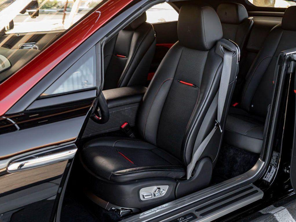 used 2019 Rolls-Royce Dawn car, priced at $299,990