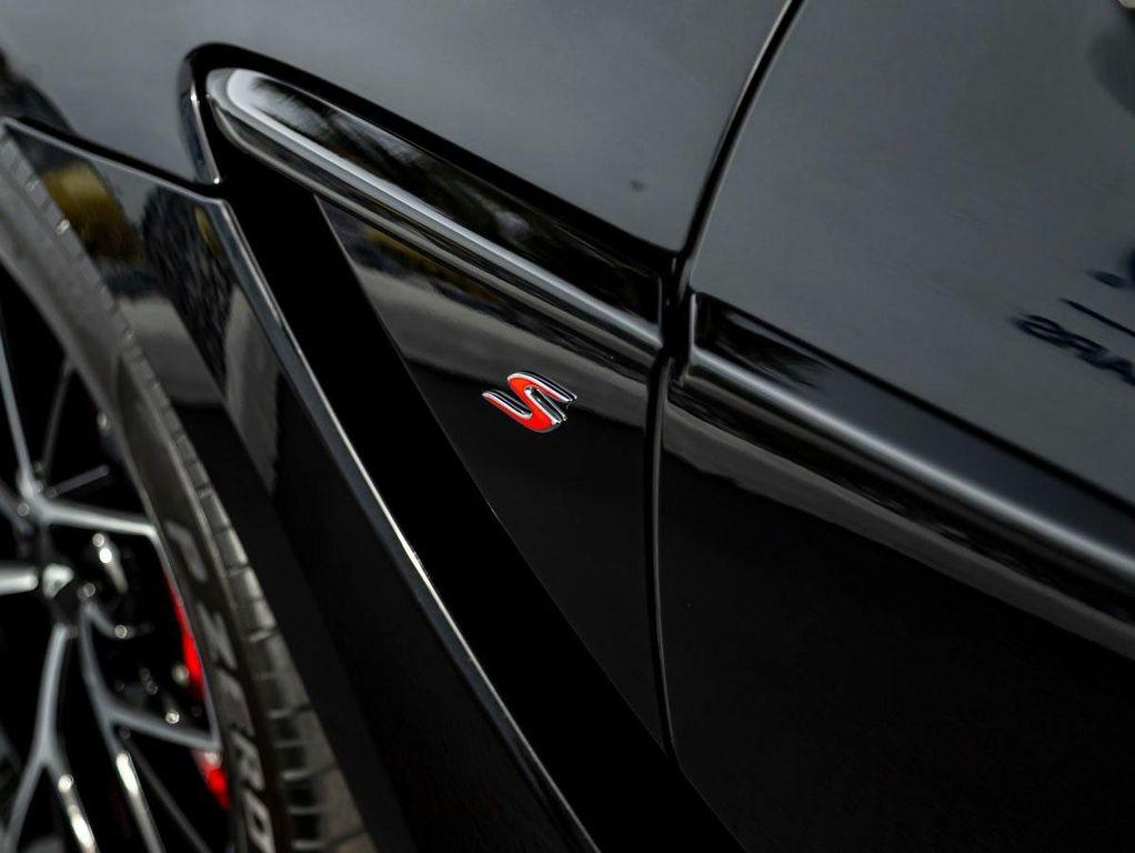 new 2026 Aston Martin DBX car, priced at $319,300