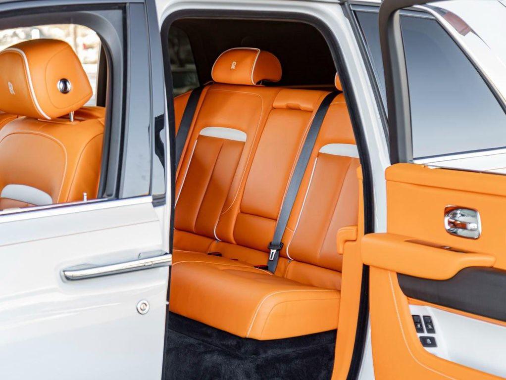 used 2022 Rolls-Royce Cullinan car, priced at $314,990