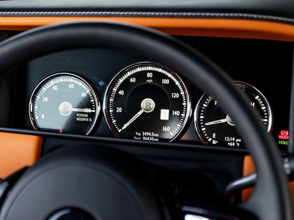 used 2022 Rolls-Royce Cullinan car, priced at $314,990