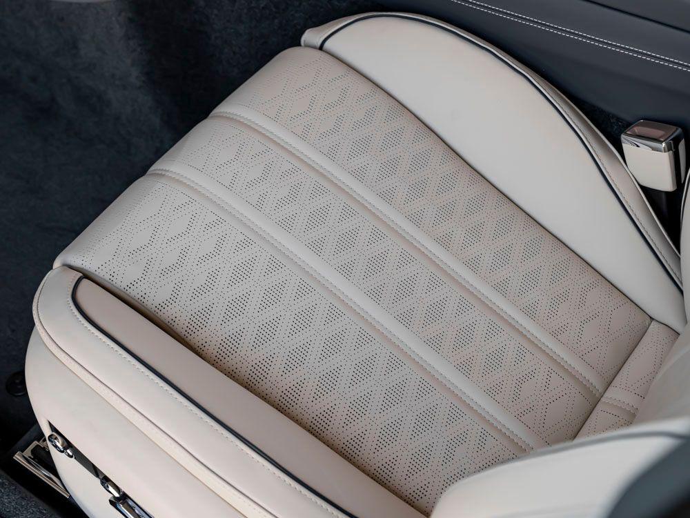 new 2026 Bentley Flying Spur car, priced at $389,040