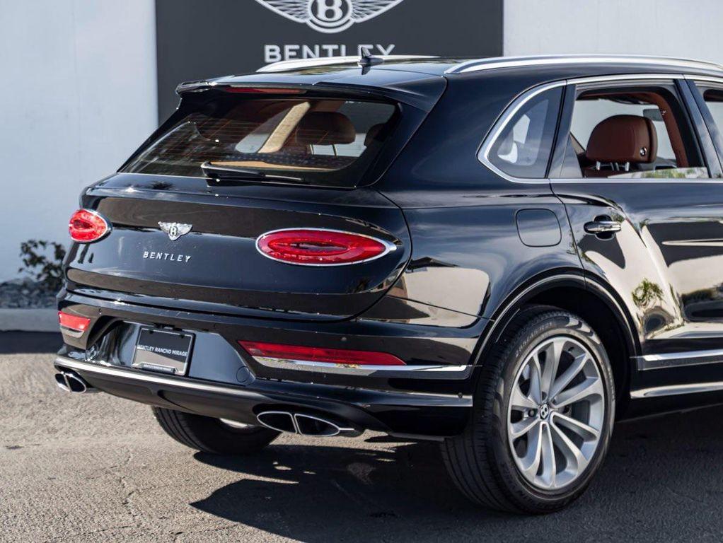 used 2022 Bentley Bentayga car, priced at $134,990