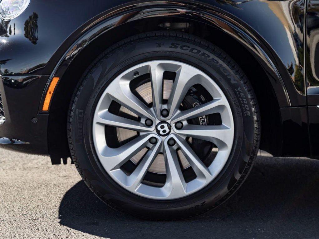 used 2022 Bentley Bentayga car, priced at $134,990