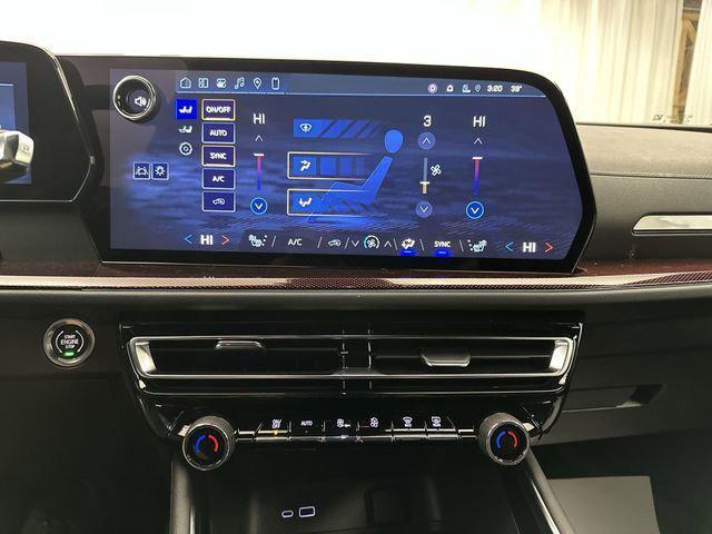 new 2026 Chevrolet Traverse car, priced at $54,253