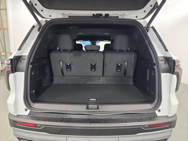 new 2026 Chevrolet Traverse car, priced at $44,053