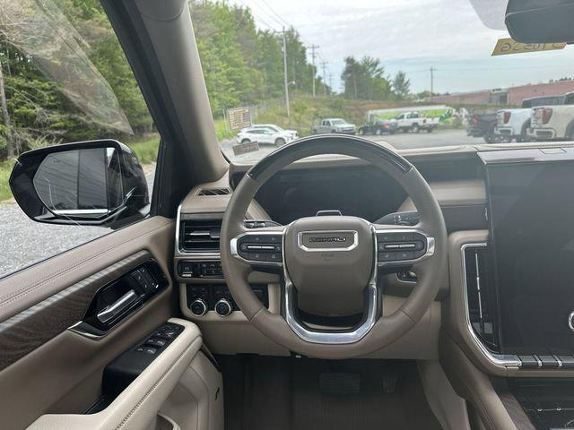 used 2025 GMC Yukon car, priced at $83,941