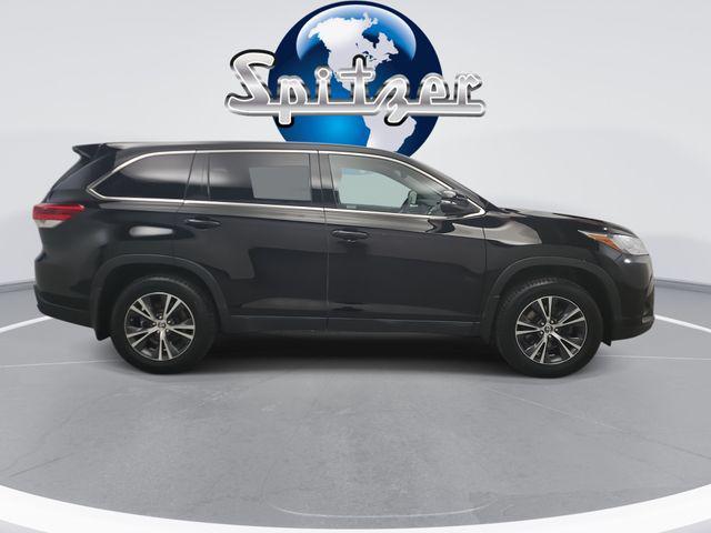 used 2019 Toyota Highlander car, priced at $18,790