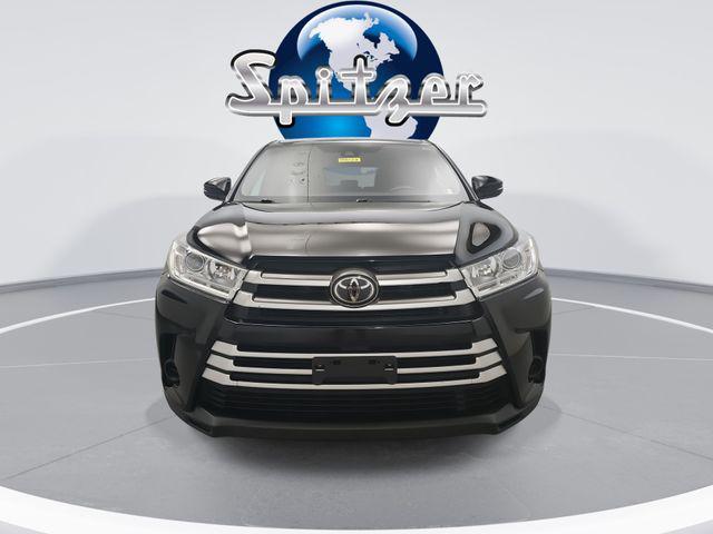 used 2019 Toyota Highlander car, priced at $18,790
