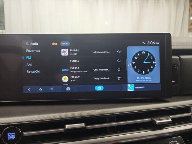 used 2025 Hyundai Santa Fe car, priced at $31,690