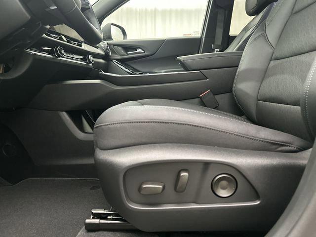 new 2026 Chevrolet Equinox car, priced at $34,115