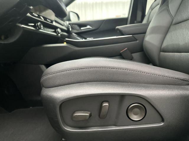 new 2026 Chevrolet Equinox car, priced at $35,086