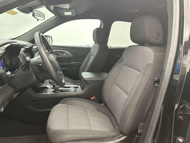 used 2023 Chevrolet Traverse car, priced at $29,990