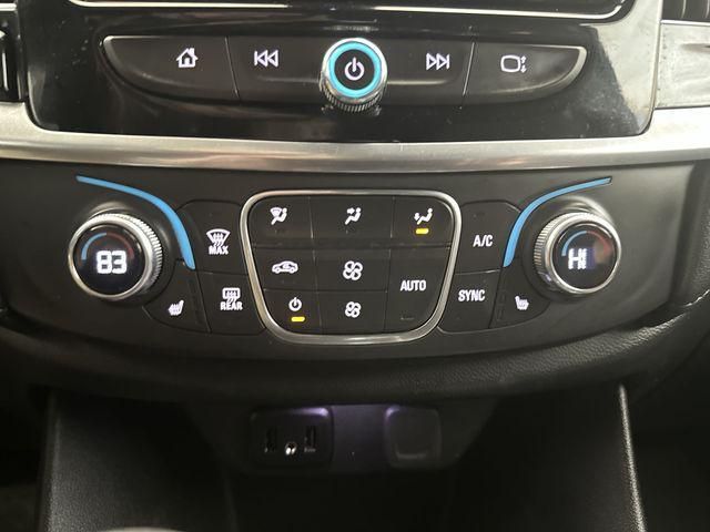 used 2023 Chevrolet Traverse car, priced at $29,990