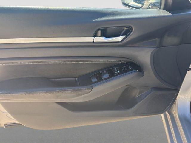 used 2023 Nissan Altima car, priced at $18,391