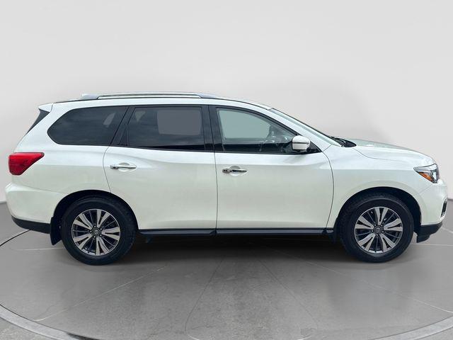 used 2020 Nissan Pathfinder car, priced at $15,991