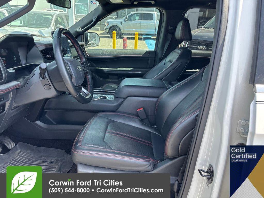 used 2023 Ford Expedition car, priced at $41,907