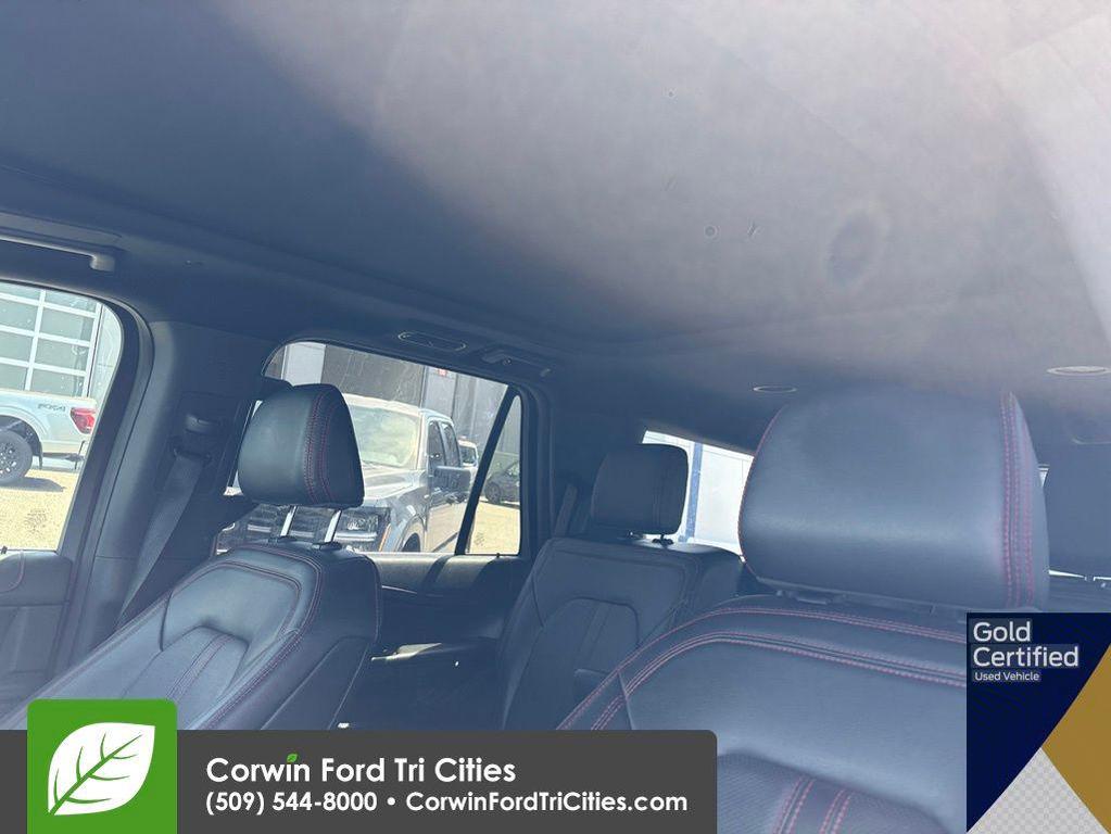 used 2023 Ford Expedition car, priced at $41,907