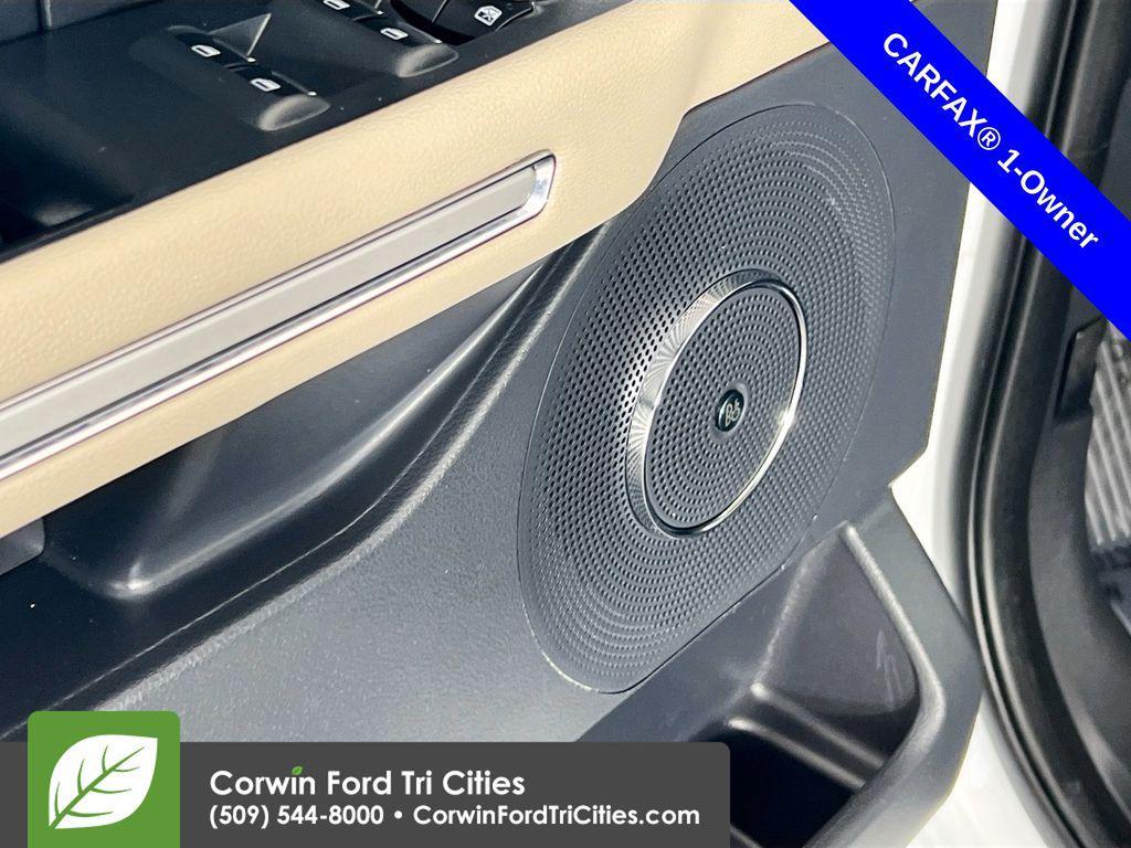 used 2024 Ford Expedition car, priced at $40,271