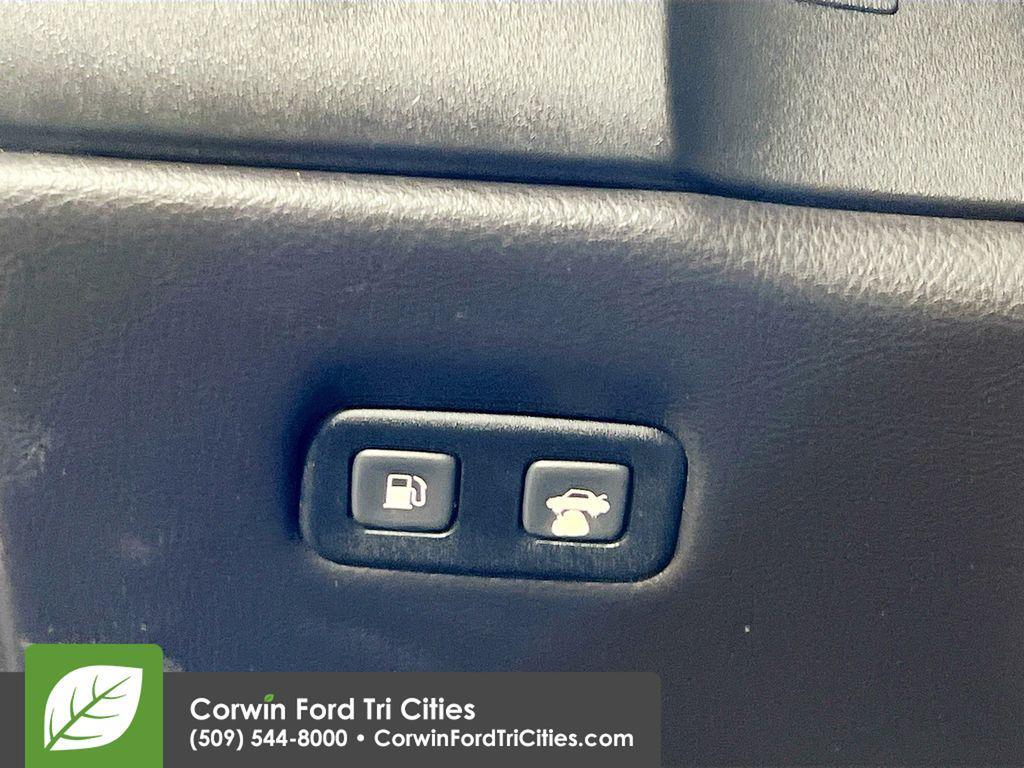 used 2005 Chevrolet Corvette car, priced at $19,964