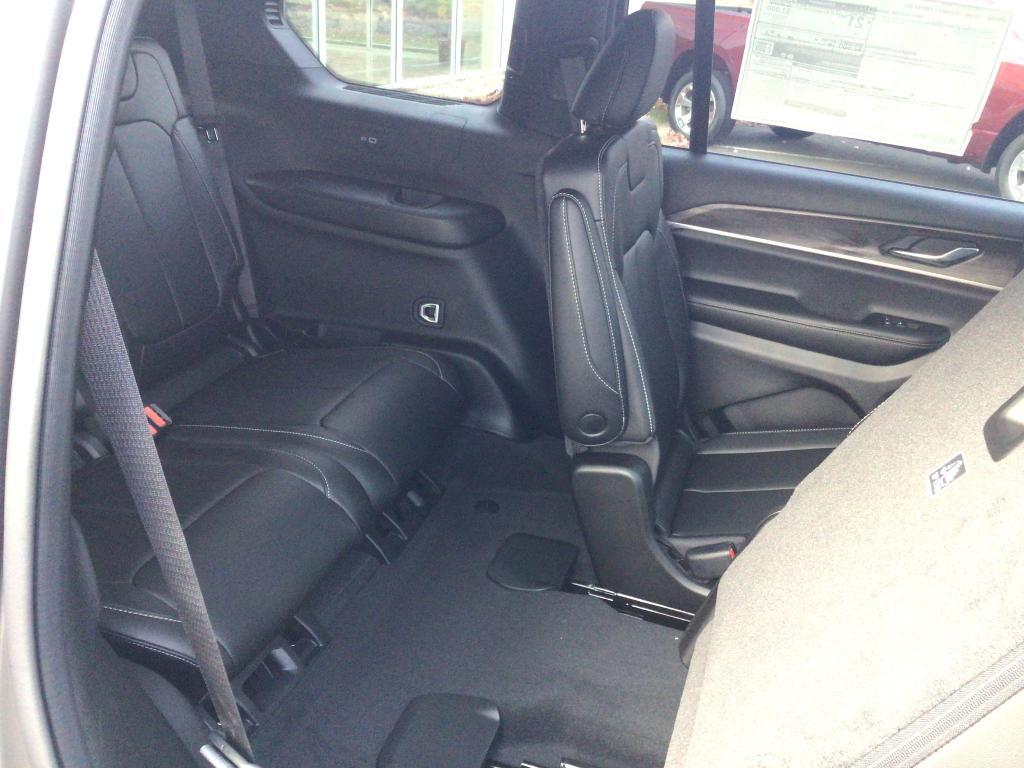 new 2025 Jeep Grand Cherokee L car, priced at $55,835