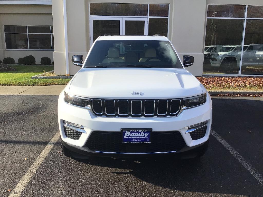 new 2025 Jeep Grand Cherokee car, priced at $49,415