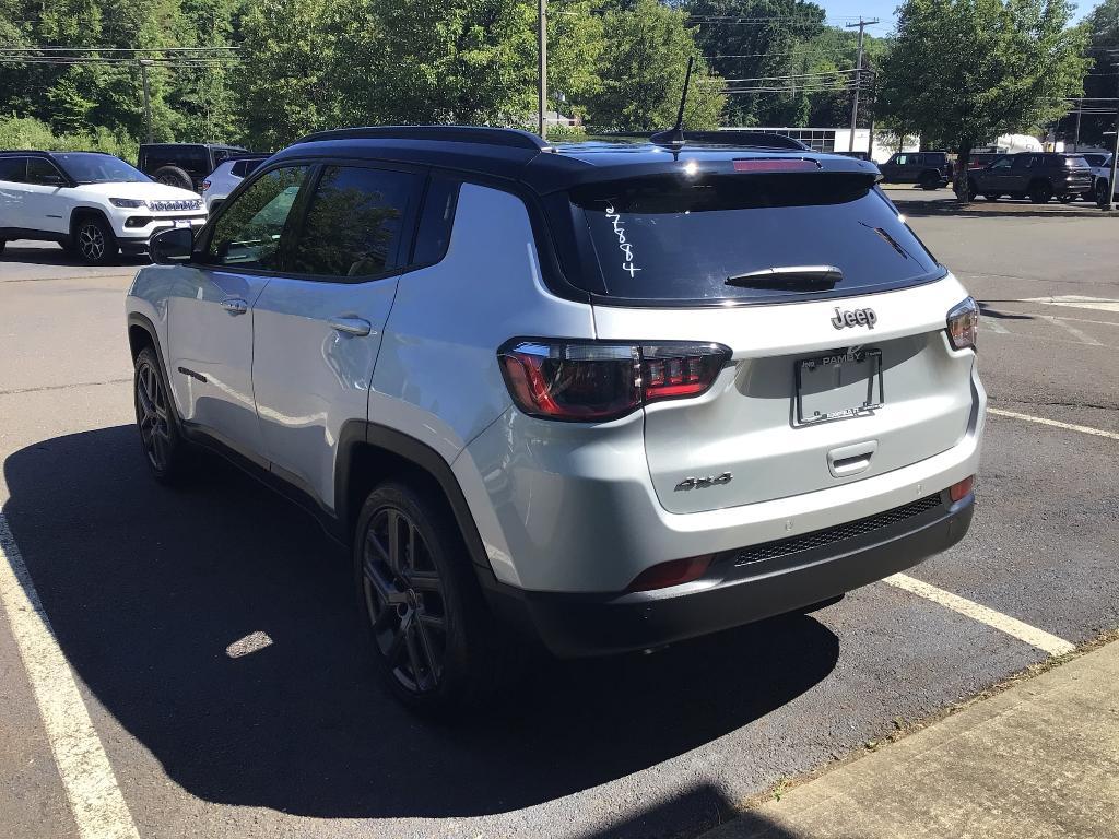 new 2025 Jeep Compass car, priced at $40,105