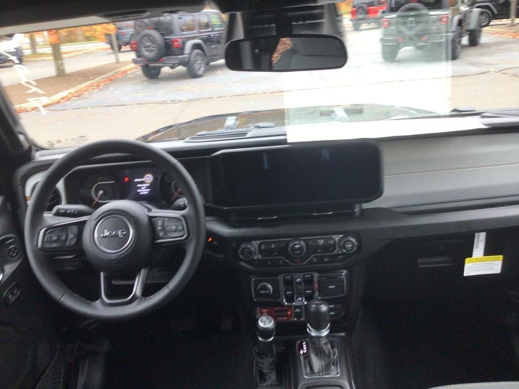 new 2026 Jeep Gladiator car, priced at $55,410