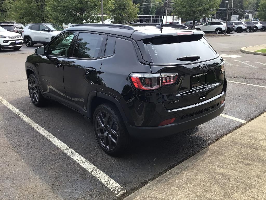 new 2025 Jeep Compass car, priced at $40,105