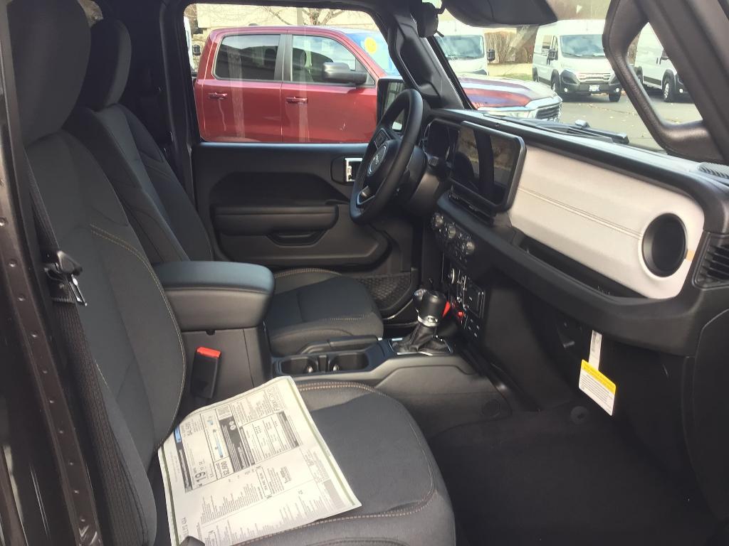 new 2026 Jeep Gladiator car, priced at $55,410