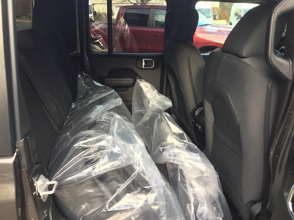 new 2026 Jeep Gladiator car, priced at $55,410