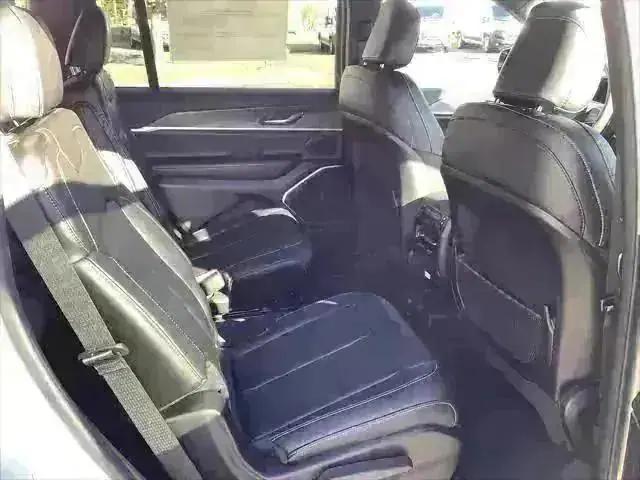 new 2025 Jeep Grand Cherokee L car, priced at $57,405