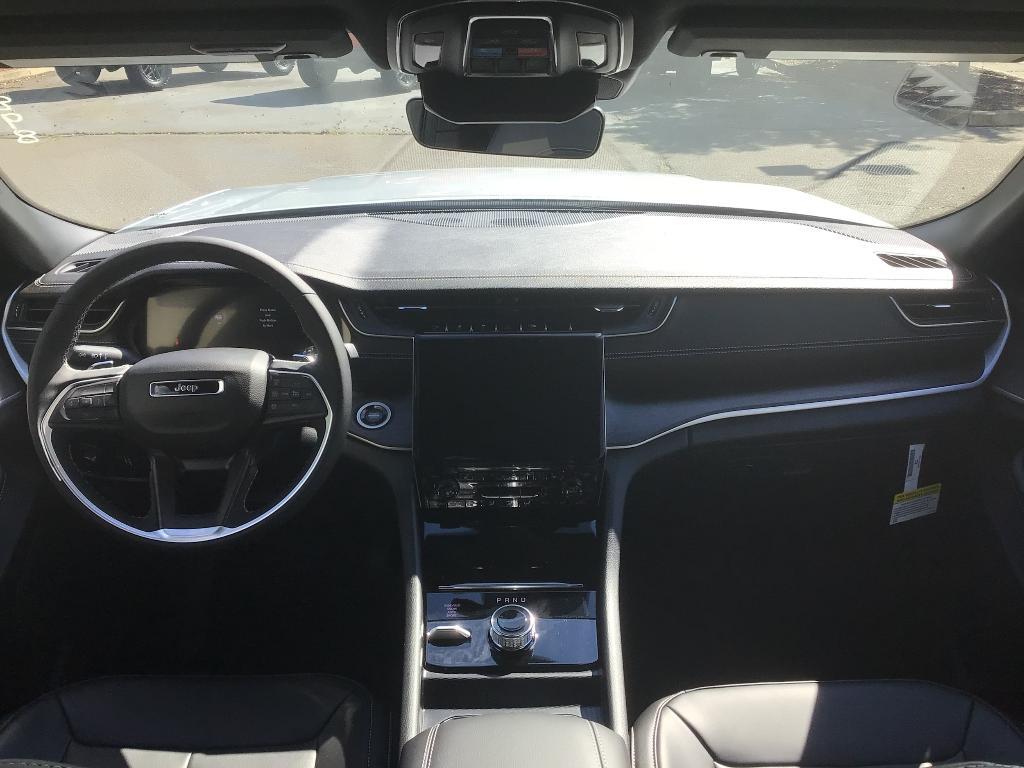 new 2025 Jeep Grand Cherokee car, priced at $52,735