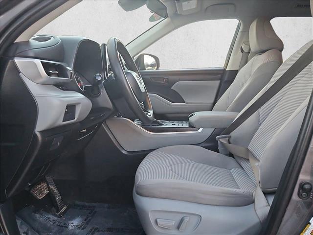 used 2020 Toyota Highlander car, priced at $28,299
