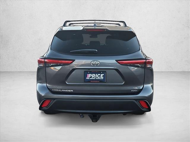 used 2020 Toyota Highlander car, priced at $28,299